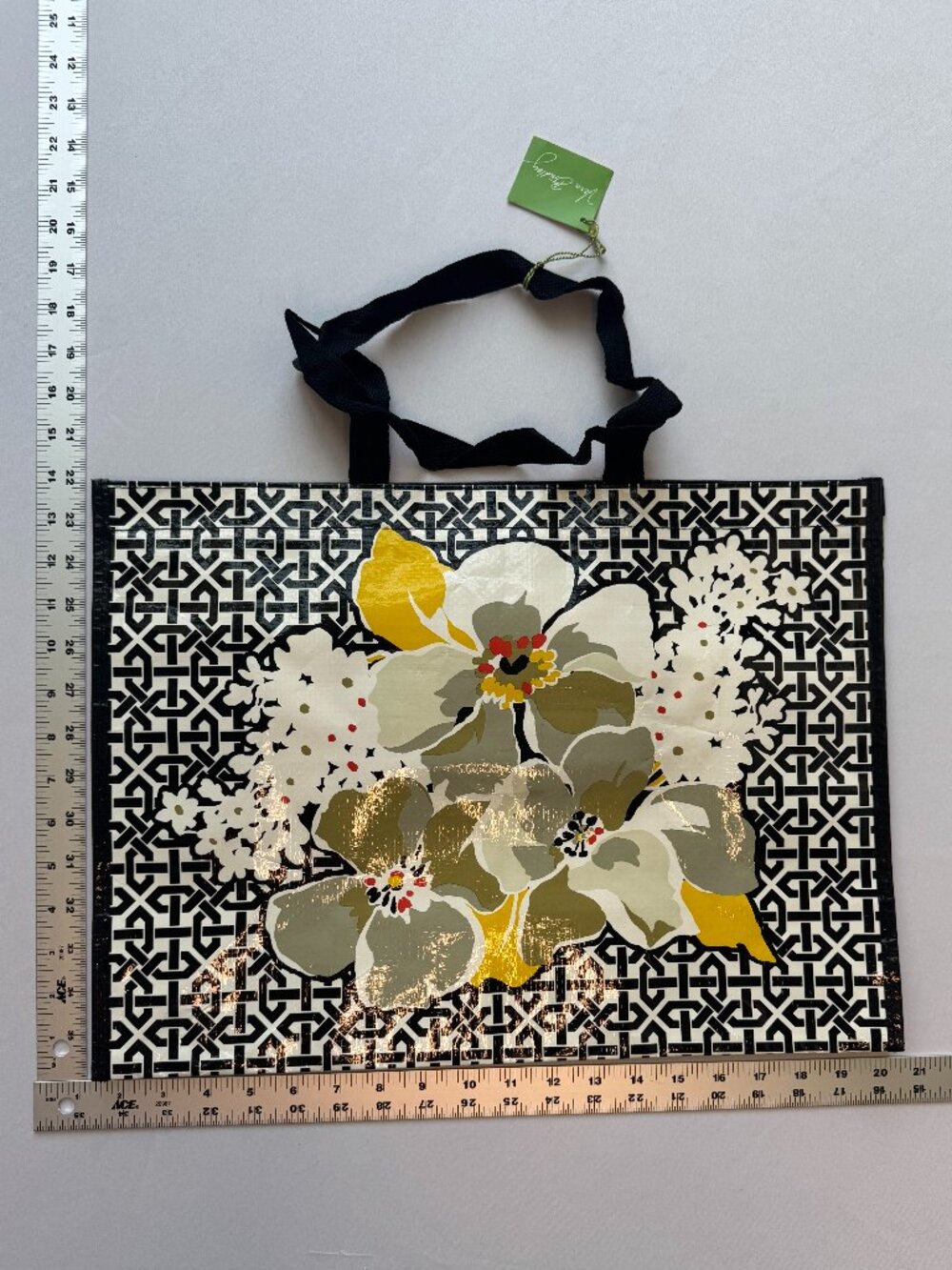 Vera Bradley Market Tote in Dogwood pattern, NWT.